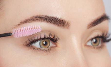 how to clean lash extensions